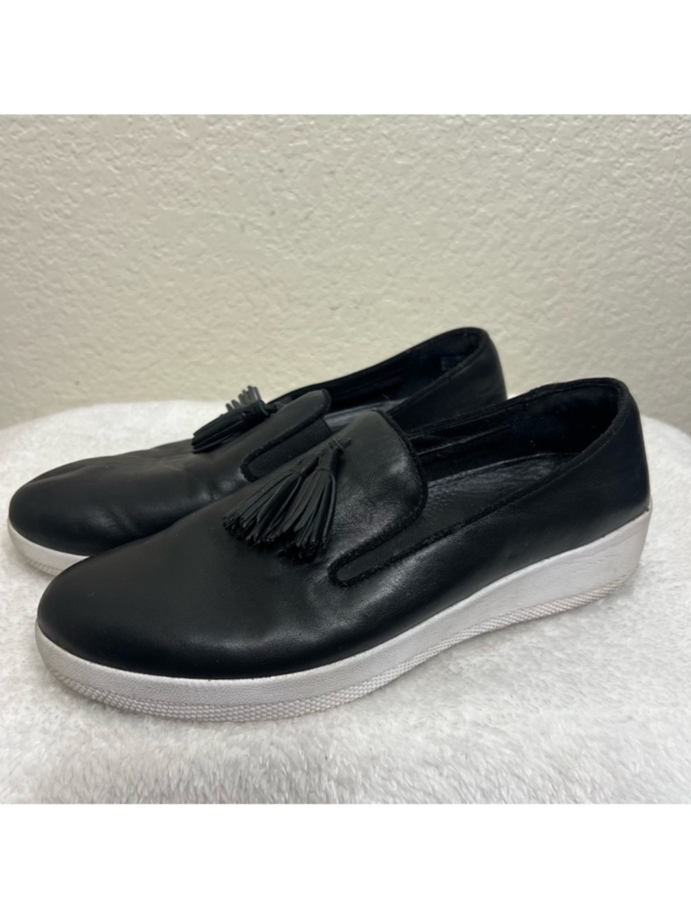 Fitflop Tassel Superskate Women's Wedge Sneaker Loafer C20-001 Black Size 8.5
